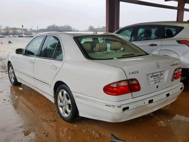 WDBJF65JX2B443026 - 2002 MERCEDES-BENZ E 320 WHITE photo 3