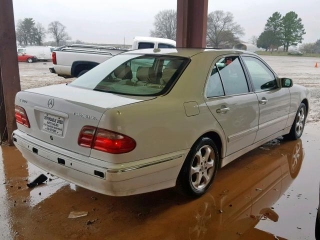 WDBJF65JX2B443026 - 2002 MERCEDES-BENZ E 320 WHITE photo 4