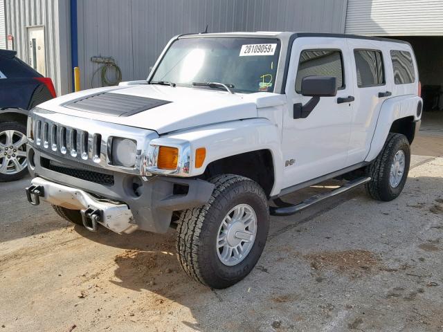 5GTEN13E388180701 - 2008 HUMMER H3 WHITE photo 2