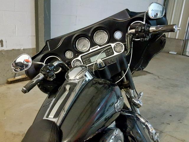 5HD1FC4168Y664072 - 2008 HARLEY-DAVIDSON FLHTCUI BLACK photo 5