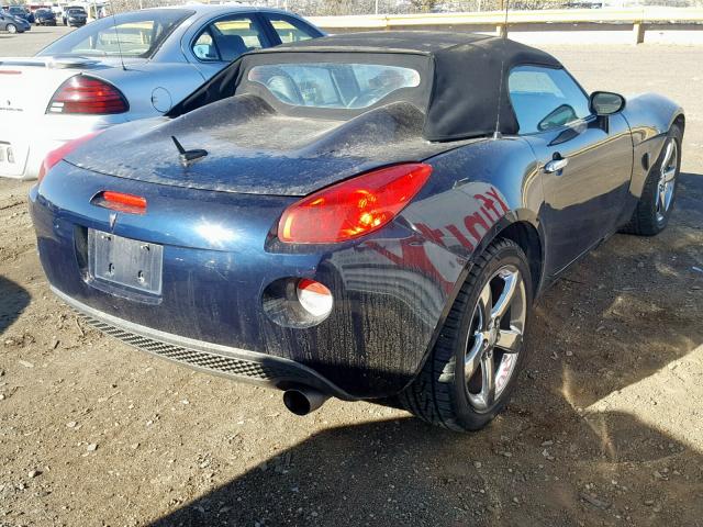 1G2MB35B67Y118514 - 2007 PONTIAC SOLSTICE BLUE photo 4