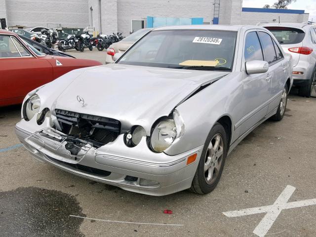 WDBJF65J92B397852 - 2002 MERCEDES-BENZ E 320 SILVER photo 2