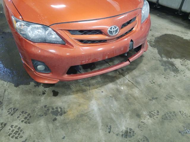 2T1BU4EE8DC089871 - 2013 TOYOTA COROLLA BASE  photo 9