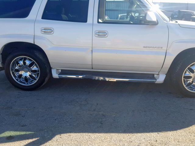 1GYEC63N75R210194 - 2005 CADILLAC ESCALADE L WHITE photo 9