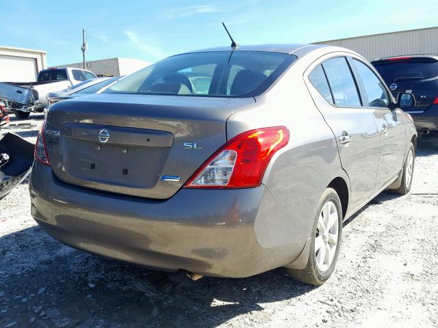 3N1CN7APXCL930131 - 2012 NISSAN VERSA S BROWN photo 4