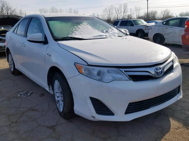 4T1BD1FK1EU110546 - 2014 TOYOTA CAMRY HYBR WHITE photo 1