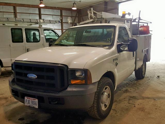 1FDSF30576EB51316 - 2006 FORD F350 SRW S WHITE photo 2