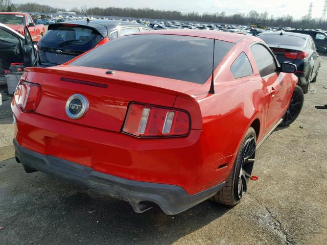 1ZVBP8CF7B5124062 - 2011 FORD MUSTANG GT RED photo 4