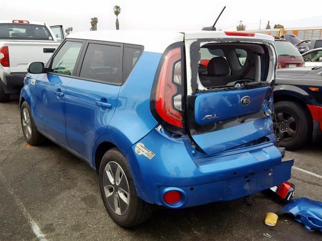 KNDJX3AE6H7022261 - 2017 KIA SOUL EV + BLUE photo 3