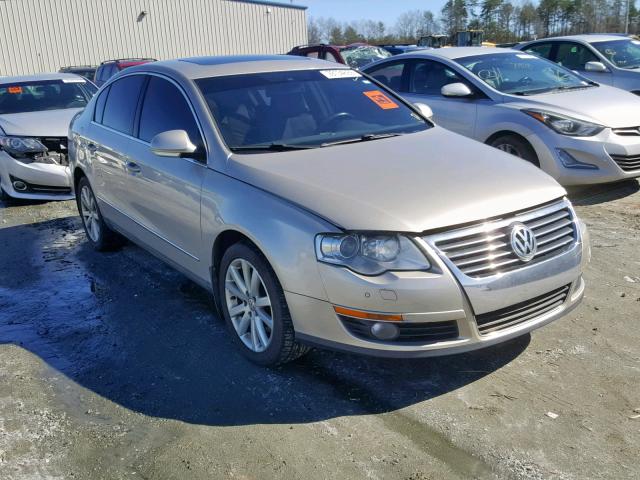 WVWEU73C36P131156 - 2006 VOLKSWAGEN PASSAT 3.6 TAN photo 1