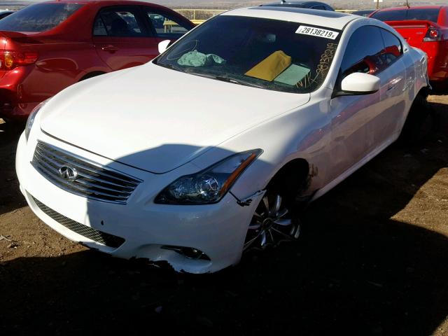 JN1CV6EL4DM981553 - 2013 INFINITI G37 WHITE photo 2