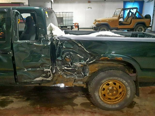 1GTDT19W128216269 - 2002 GMC SONOMA GREEN photo 9