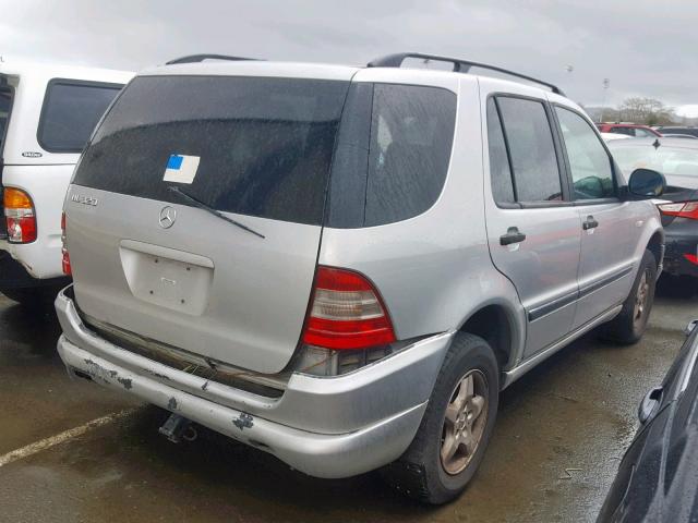 4JGAB54E6XA134822 - 1999 MERCEDES-BENZ ML 320 SILVER photo 4