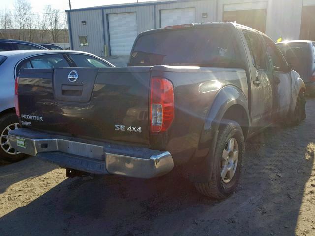 1N6AD07W88C408921 - 2008 NISSAN FRONTIER C BLACK photo 4