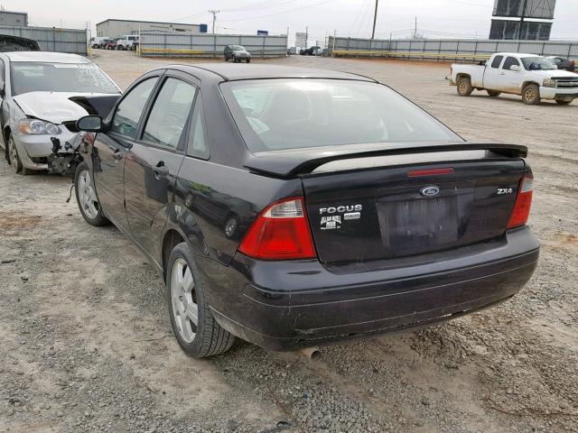 1FAHP34N66W183311 - 2006 FORD FOCUS ZX4 BLACK photo 3