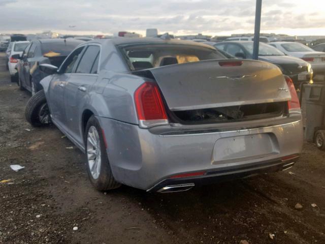 2C3CCAEG7HH565292 - 2017 CHRYSLER 300C SILVER photo 3