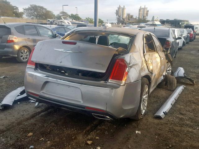 2C3CCAEG7HH565292 - 2017 CHRYSLER 300C SILVER photo 4