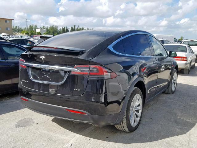 5YJXCBE24HF041742 - 2017 TESLA MODEL X BLACK photo 4