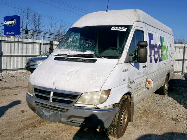 WD0PD744665872436 - 2006 DODGE SPRINTER 2 WHITE photo 2