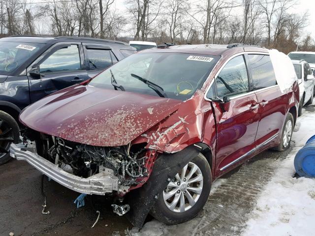 2C4RC1BG1JR110819 - 2018 CHRYSLER PACIFICA T BURGUNDY photo 2