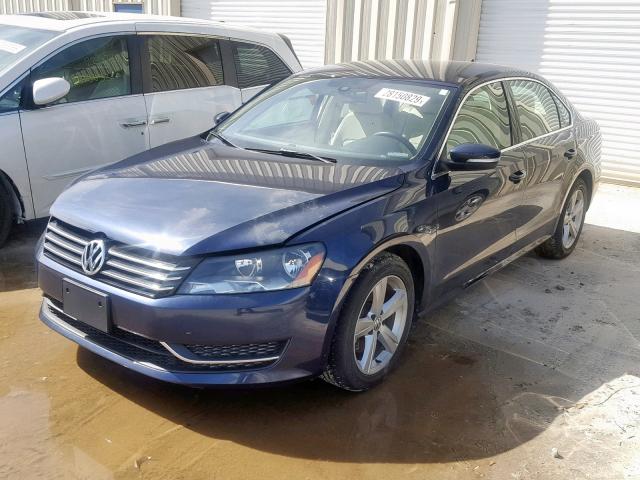 1VWBS7A39EC114859 - 2014 VOLKSWAGEN PASSAT SE BLUE photo 2