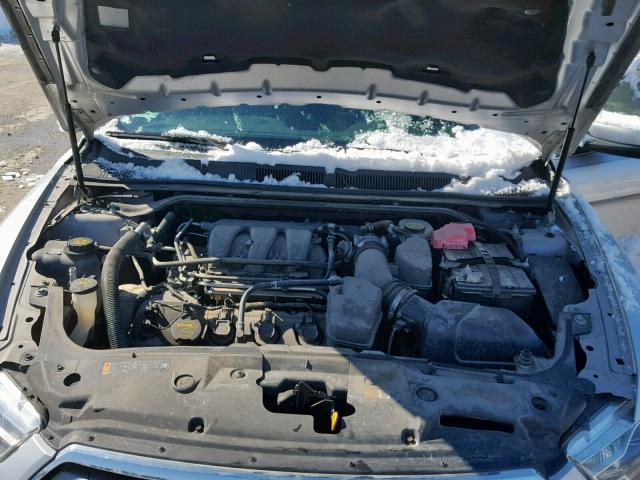 1FAHP2H82DG165572 - 2013 FORD TAURUS SEL SILVER photo 7