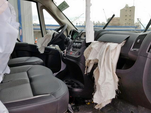 3C6TRVDG5JE106984 - 2018 RAM PROMASTER 白色 照片 5