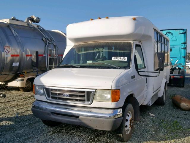 1FDWE35S83HB28348 - 2003 FORD ECONOLINE WHITE photo 2