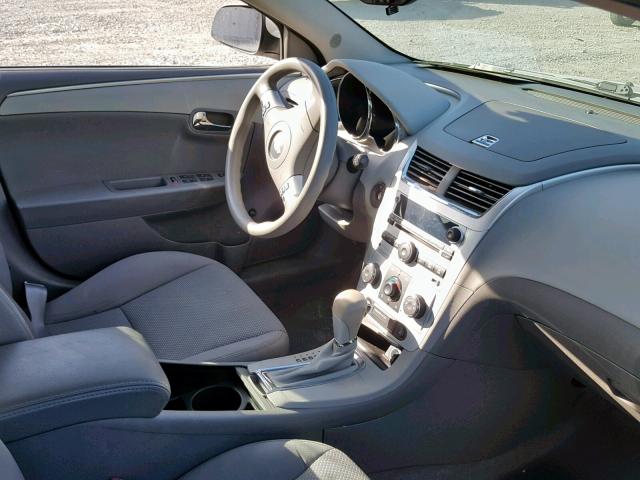 1G1ZC5E05CF301488 - 2012 CHEVROLET MALIBU 1LT WHITE photo 5