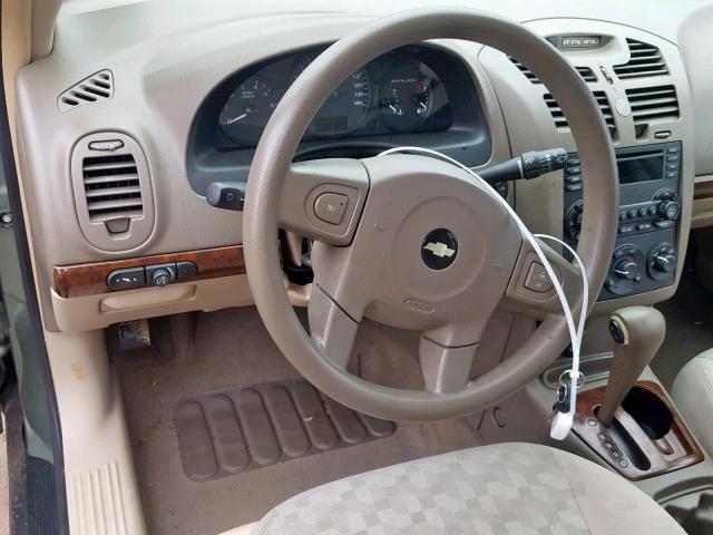 1G1ZT648X5F201144 - 2005 CHEVROLET MALIBU MAX GREEN photo 9