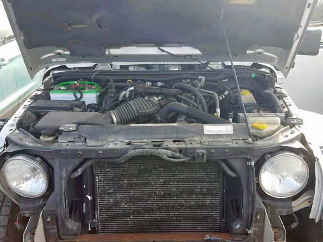 1J4GA59167L145650 - 2007 JEEP WRANGLER S SILVER photo 7