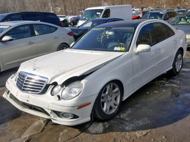 WDBUF87X28B285140 - 2008 MERCEDES-BENZ E 350 4MAT WHITE photo 2