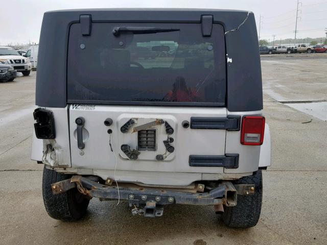 1J4FA54117L116317 - 2007 JEEP WRANGLER S SILVER photo 9