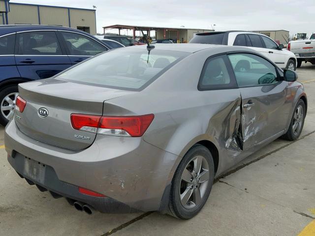 KNAFU6A26C5643314 - 2012 KIA FORTE EX GRAY photo 4