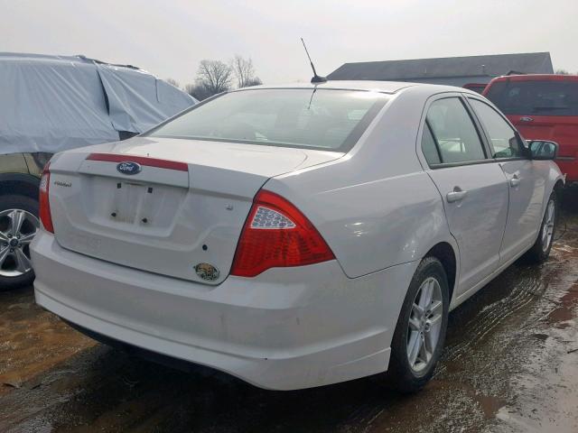 3FAHP0GA7AR309727 - 2010 FORD FUSION S WHITE photo 4