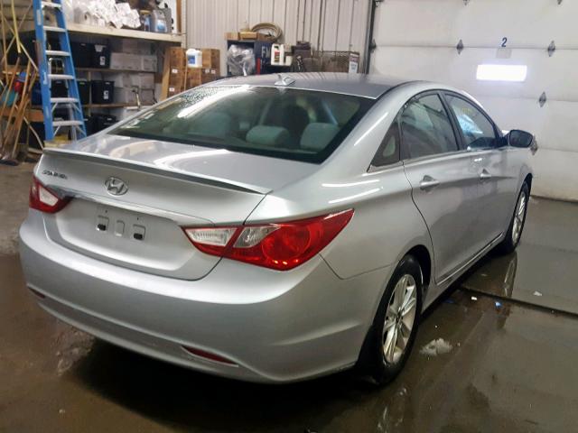 5NPEB4ACXDH647689 - 2013 HYUNDAI SONATA GLS SILVER photo 4