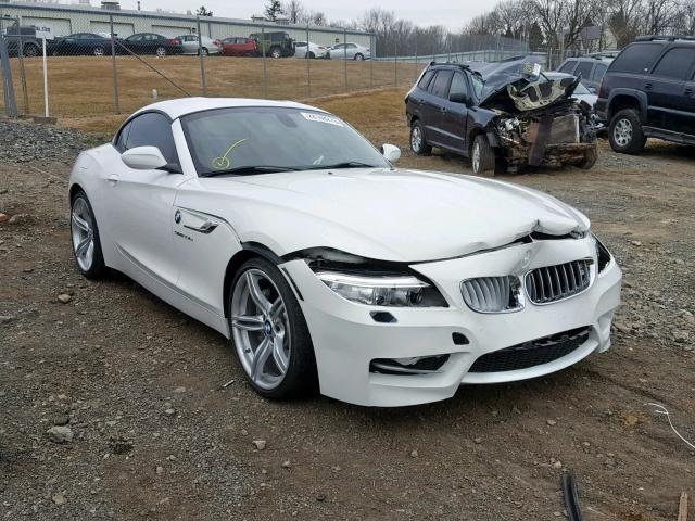 WBALM1C51EE634164 - 2014 BMW Z4 SDRIVE3 WHITE photo 1