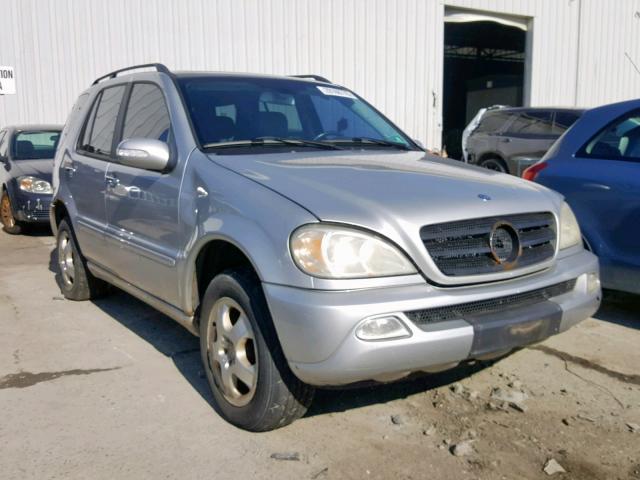 4JGAB54E53A380142 - 2003 MERCEDES-BENZ ML 320 SILVER photo 1