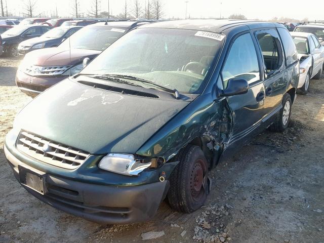 2P4FP2533TR734111 - 1996 PLYMOUTH VOYAGER GREEN photo 2