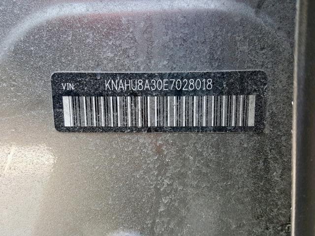 KNAHU8A30E7028018 - 2014 KIA RONDO GRAY photo 10