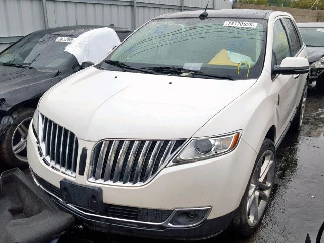 2LMDJ6JK7FBL31716 - 2015 LINCOLN MKX WHITE photo 2