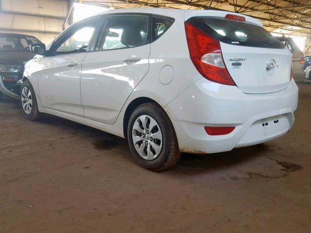 KMHCT5AEXHU317750 - 2017 HYUNDAI ACCENT SE WHITE photo 3