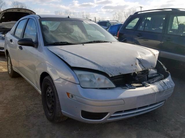 1FAHP34N97W188147 - 2007 FORD FOCUS ZX4 SILVER photo 1