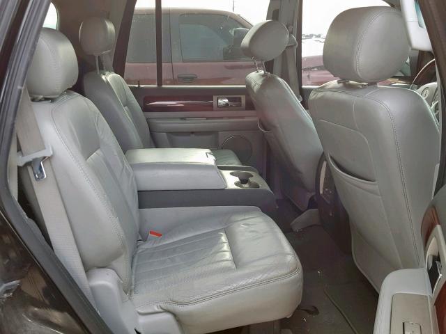5LMFU275X5LJ21483 - 2005 LINCOLN NAVIGATOR Қара фото 6