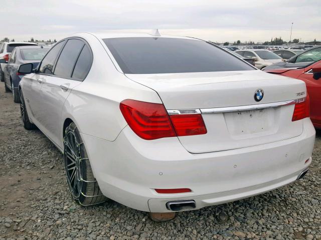 WBAKA83559CY34012 - 2009 BMW 750 I WHITE photo 3