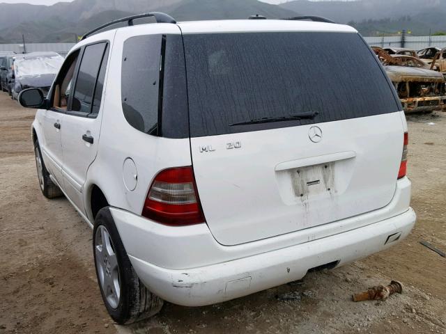 4JGAB54E21A278813 - 2001 MERCEDES-BENZ ML 320 WHITE photo 3