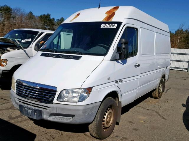 WDYPD644755842108 - 2005 FREIGHTLINER SPRINTER 2 WHITE photo 2