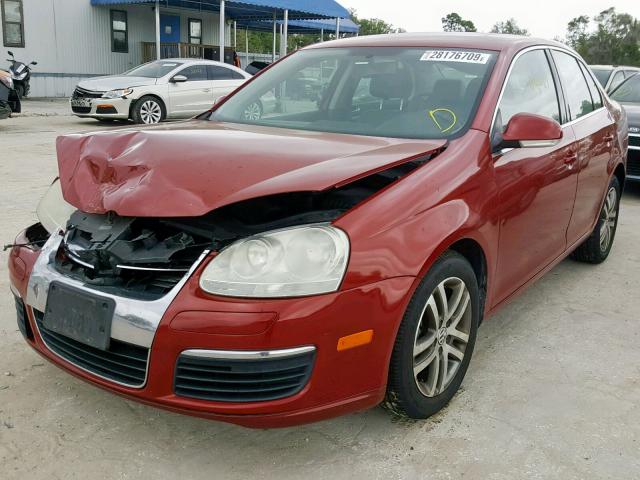 3VWDG71K36M673096 - 2006 VOLKSWAGEN JETTA 2.5 RED photo 2