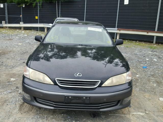 JT8BF28G815104775 - 2001 LEXUS ES 300 BLACK photo 9