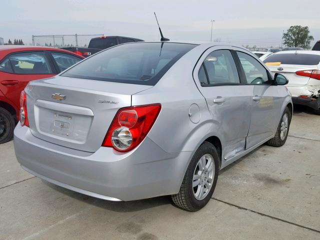 1G1JB5SH5C4102429 - 2012 CHEVROLET SONIC LS 银色 照片 4